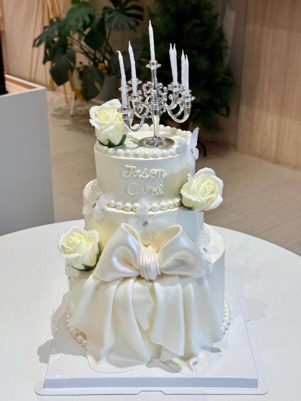 純白誓約婚禮蛋糕