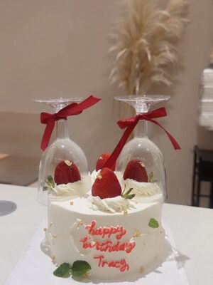 草莓酒杯蛋糕